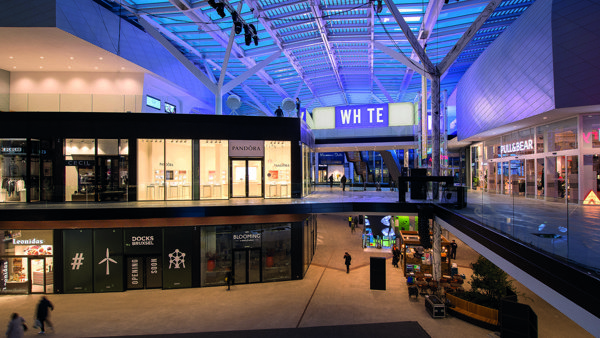 LED Strips & Neonflex Cinema White (1)